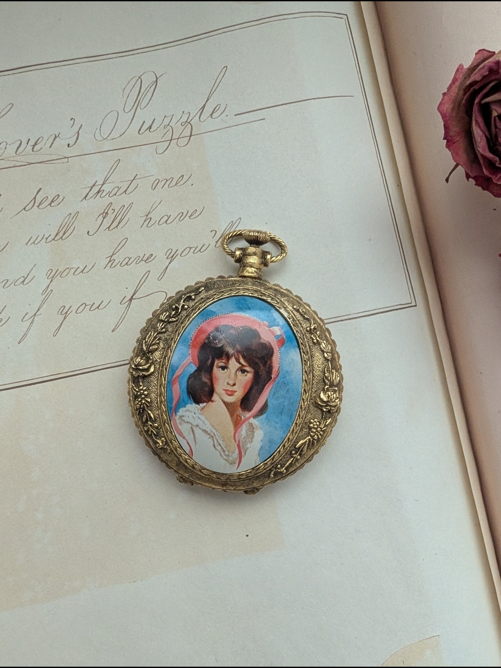 Max Factor Make Up Compact Gold-tone Portrait Pocket Watch Design